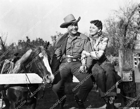 Monte Hale Adrian Booth film Home on the Range 5096-09