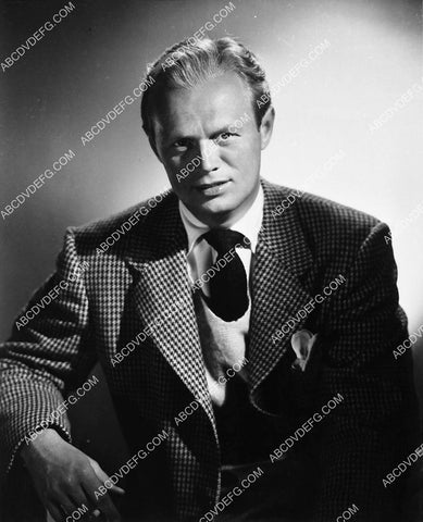 Richard Widmark portrait 5096-30