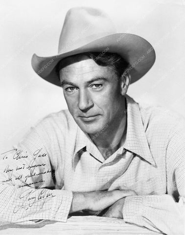 autographed Gary Cooper in western hat 5157-10