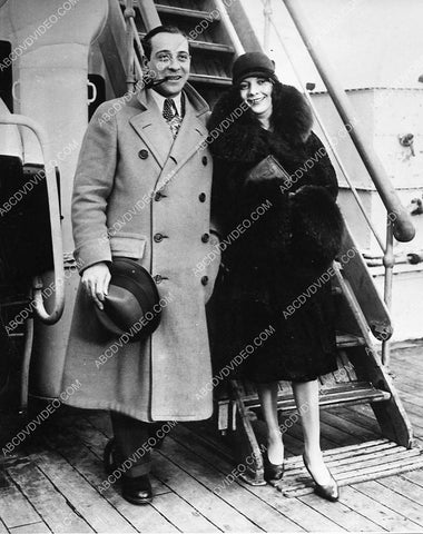 candid Ricardo Cortez and wife Alma Rubens travel by ship 5253-13