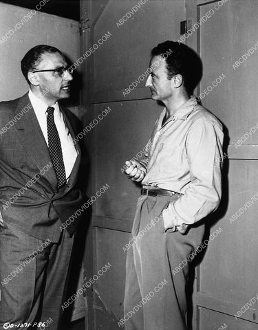 George Cukor & Fred Zinneman behind the scenes at Columbia Studios 5253-21