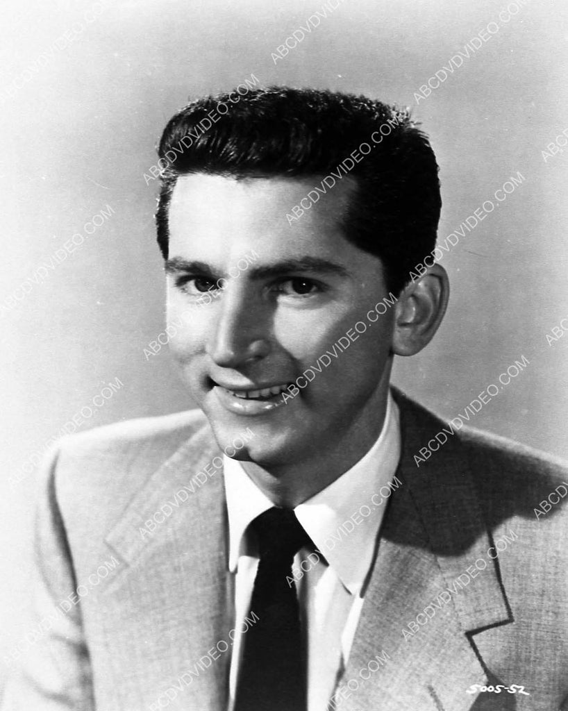 Gabriel Dell portrait 526726 ABCDVDVIDEO