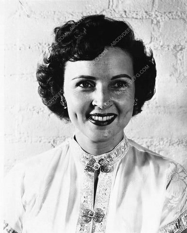 great Betty White portrait 5328-06