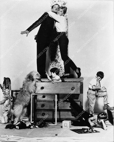 David Niven Doris Day the kids and the dog film Please Don't Eat the Daisies 5475-02