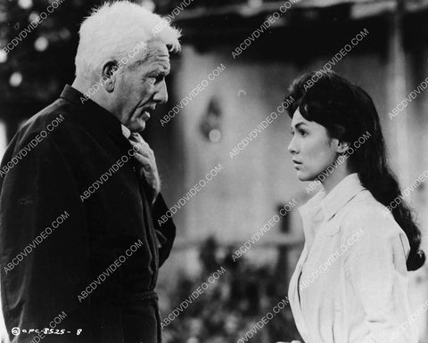 Spencer Tracy BarBara Luna film The Devil at 4 O'Clock 5491-28