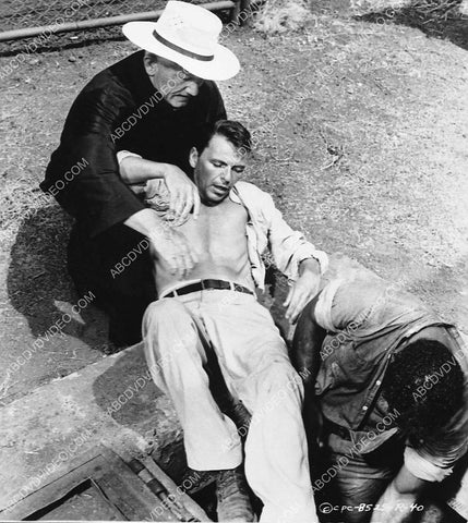Spencer Tracy Frank Sinatra film The Devil at 4 O'Clock 5491-29