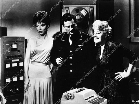 Lee Grant Peter Falk Shelley Winters film The Balcony 5583-13