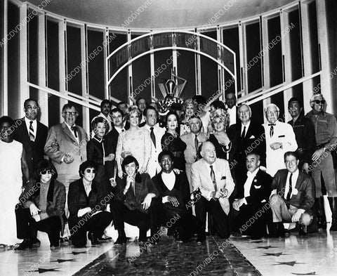 Butterfly McQueen Dorothy Lamour Andy Devine Rudy Vallee Joe Louis Patty Andrews and huge cast film The Phynx 5585-17