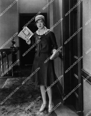 cute Marion Davies in the hallway film Five and Ten 5588a-011