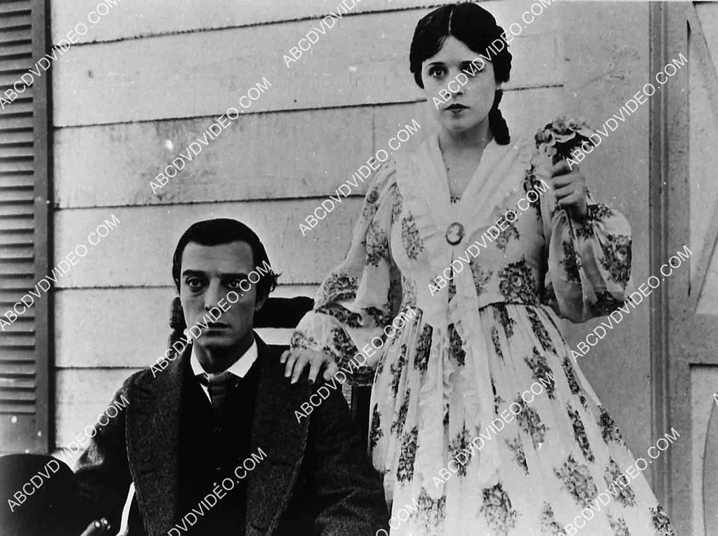 Buster Keaton, Marion Mack silent film The General 5588a-012