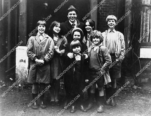 Dirk Bogarde, Margaret Leclere, Pamela Franklin, Mark Lester, Phoebe Nicholls film Our Mother's House 5596-027