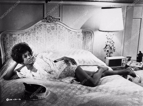 sexy Lola Falana laying in bed film The Liberation of L.B. Jones 5598-15