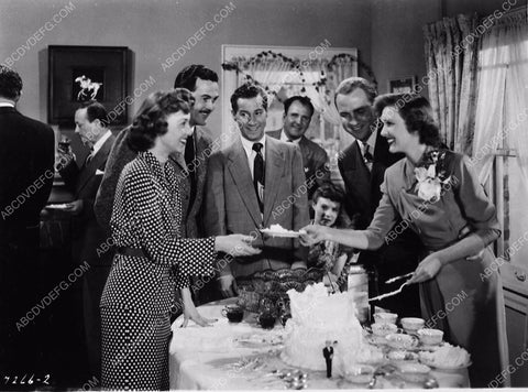 Kirk Alyn Bobby Jordan Beverly Campbell cutting the cake film A Watch for Joe 5599-26