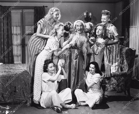 Andy Clyde in drag Patricia Barry Gay Nelson comedy short Go Chase Yourself 5623b-14