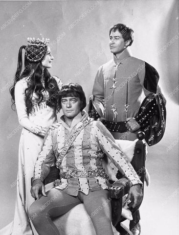 Robert Goulet Carol Lawrence stage play Camelot 6016-02