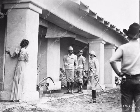 Joan Fontaine and cast members film Gunga Din 6016-04