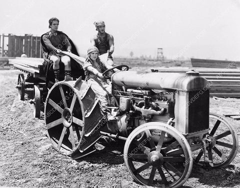 Ramon Novarro Francis X Bushman May McAvoy driving a tractor on set silent Ben-Hur 6035-04