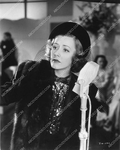 Irene Dunne at the microphone film Joy of Living 6114-33