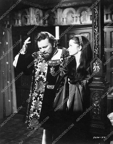 Richard Burton Genevieve Bujold film Anne of the Thousand Days 6170-15