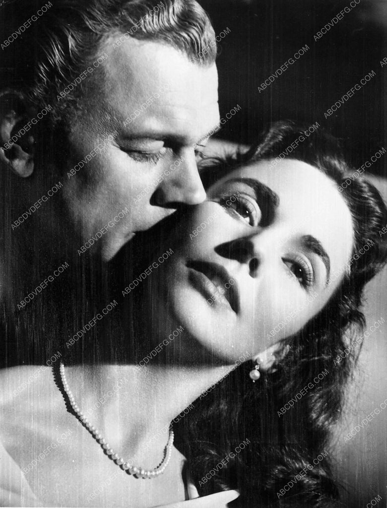 Jennifer Jones Joseph Cotton Portrait of Jenny 618418 ABCDVDVIDEO