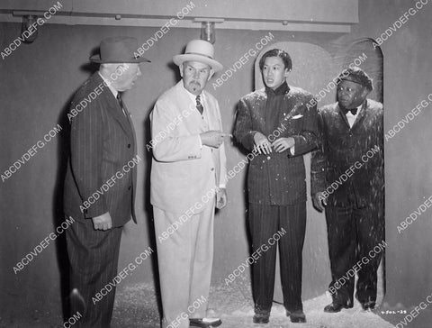 Robert Homans Sidney Toler Benson Fong Mantan Moreland film Charlie Chan The Scarlet Clue 6254-16