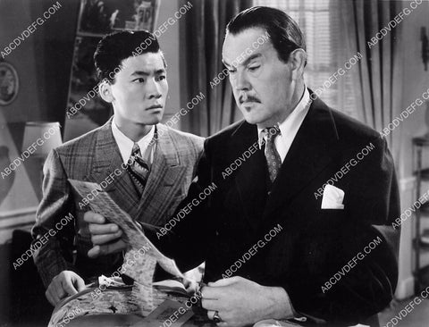 Victor Sen Yung Sidney Toler film Charlie Chan in Reno 6254-23