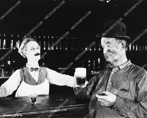 Ben Turpin serves Charles Murray a beer silent film Steel Preferred 6389-29