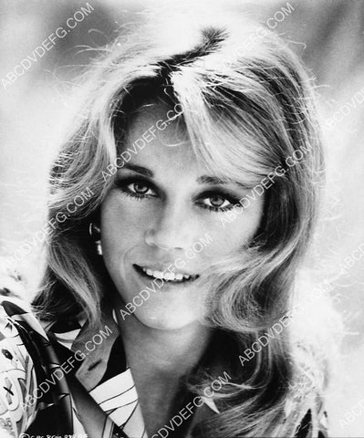Jane Fonda out in the sunshine 6473-29