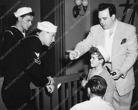 Kathryn Grayson Frank Sinatra and cast film Anchors Aweigh 6614-07