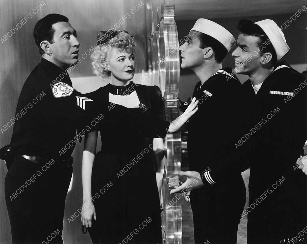 Kathryn Grayson Frank Sinatra and cast film Anchors Aweigh 661408