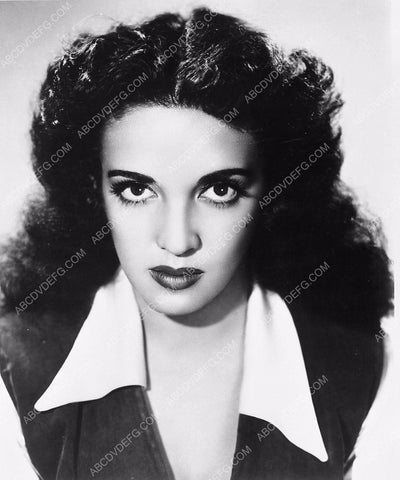 stunning Katy Jurado portrait 6619-29