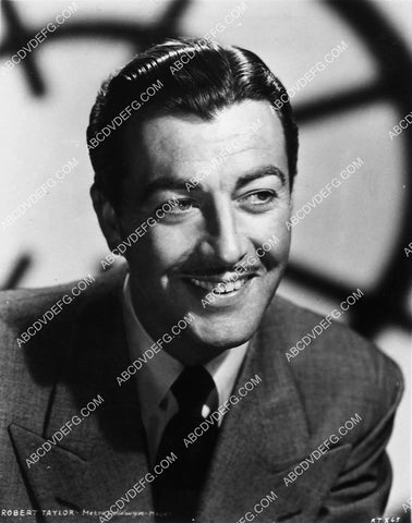 handsome Robert Taylor portrait 6629-27