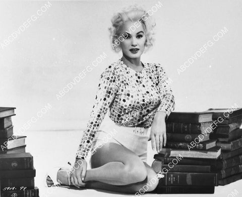 sexy and studious Mamie Van Doren w a pile of books 6696-05