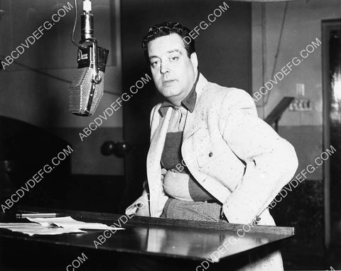 Jackie Gleason in the Decca recording studio 6697-07