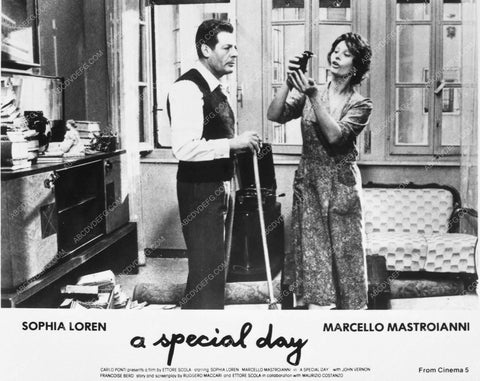 Sophia Loren Marcello Mastroianni movie A Special Day 6850-01