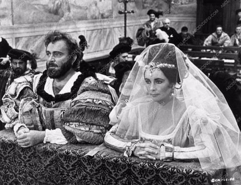 Richard Burton Elizabeth Taylor film The Taming of the Shrew 6863-24