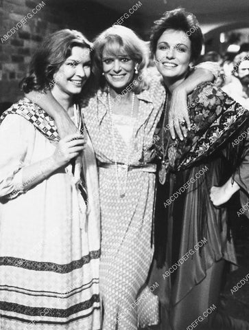 candid Ellen Burstyn Melina Mercouri Phyllis George unknown production 6950-20