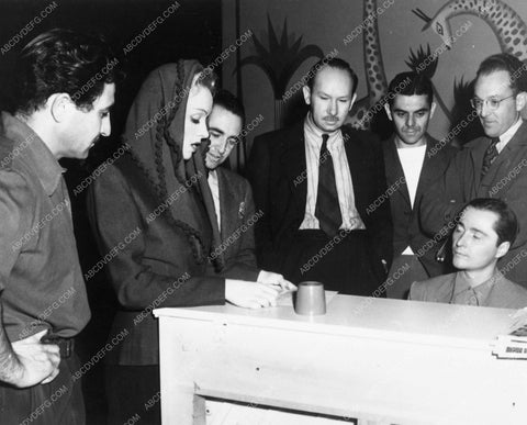 candid Hollywood Marlene Dietrich out on the town singing it up 6974-31