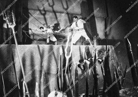 Lon Chaney Jr, Jon Hall film Cobra Woman 7019-010