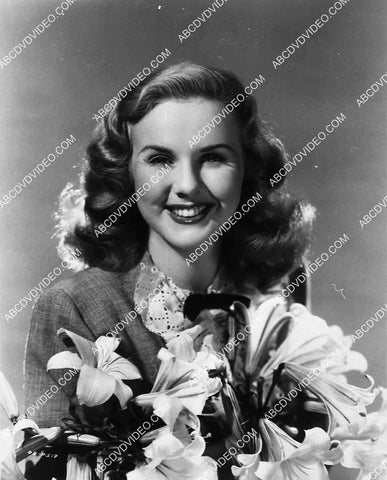 beautiful Deanna Durbin portrait 7022-025