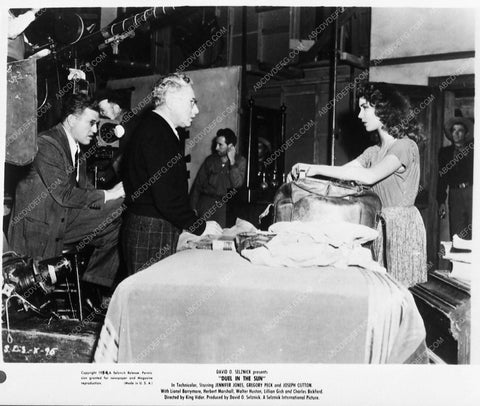 David O Selznick Jennifer Jones behind the scenes Duel in the Sun 7033-26