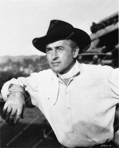 Stewart Granger western portrait 7033-33