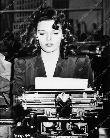 candid Jane Russell at the typewriter 7169-17