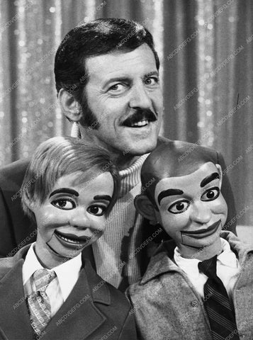 Paul Winchell Jerry Mahoney and other ventriloquist dummy 7265-34