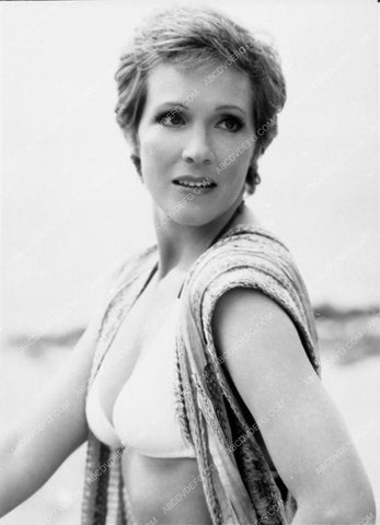 Julie Andrews bikini portrait 7340-19