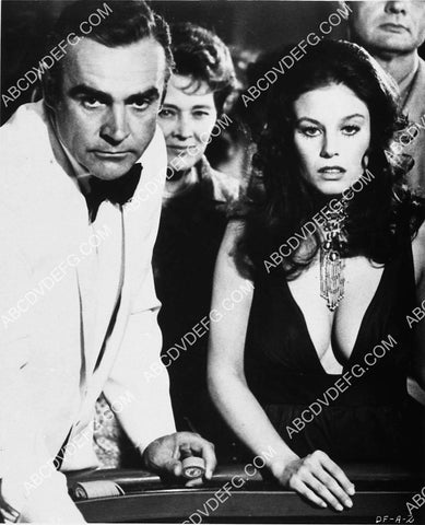 Sean Connery Lana Wood James Bond film Diamonds Are Forever 7356-25