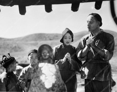 Louise Rainer Paul Muni classic film The Good Earth 7373-05