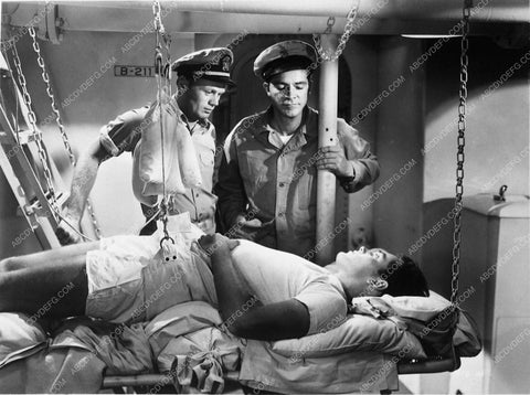 Richard Widmark Dana Andrews film The Frogmen 7373-14