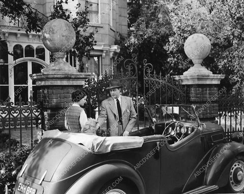 Ray Milland Ruth Hussey film The Uninvited 7561-26