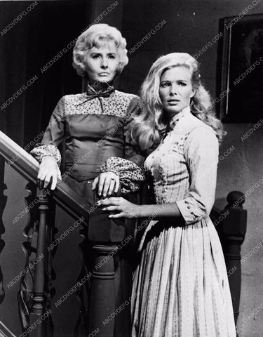 Barbara Stanwyck Linda Evans TV western The Big Valley 7634-16